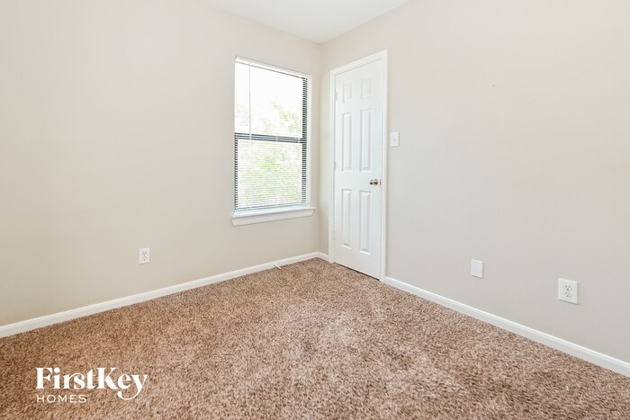 Building Photo - 2923 La Estancia Ln