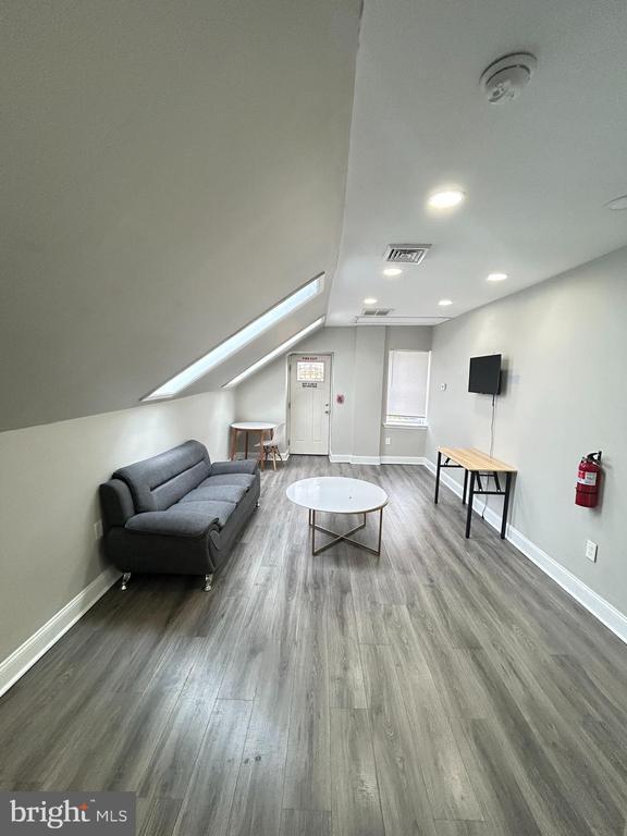 Building Photo - 2417 N 54th St