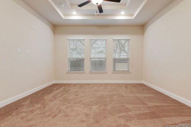 Building Photo - 514 Carriage House