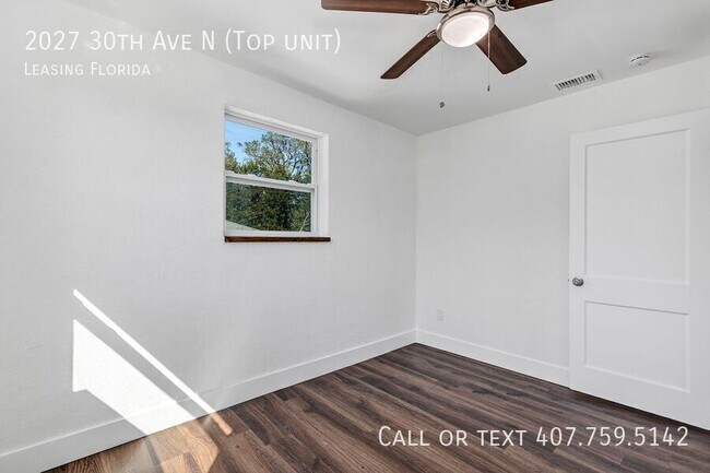 Building Photo - 2027 30th Ave N