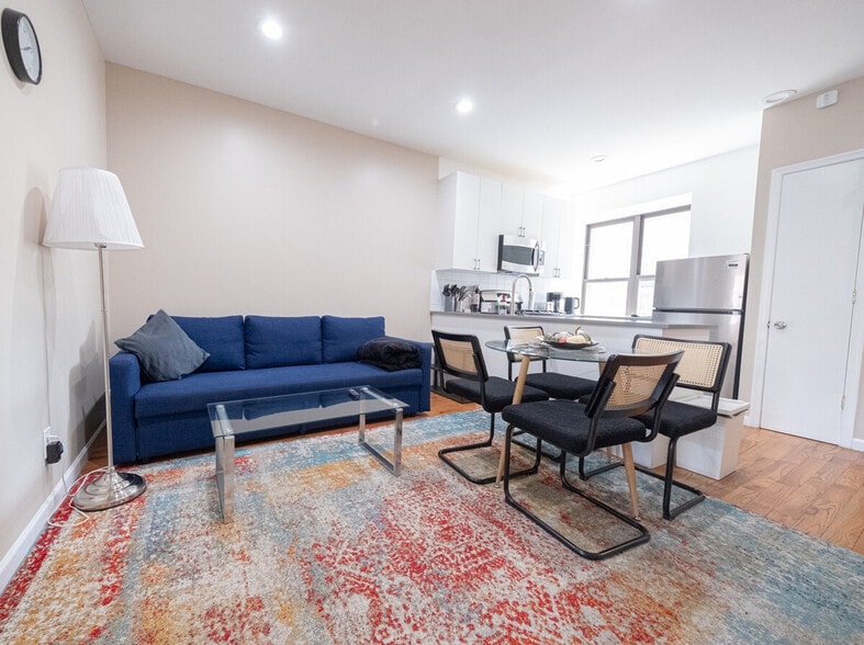 Primary Photo - 230 W 113th St