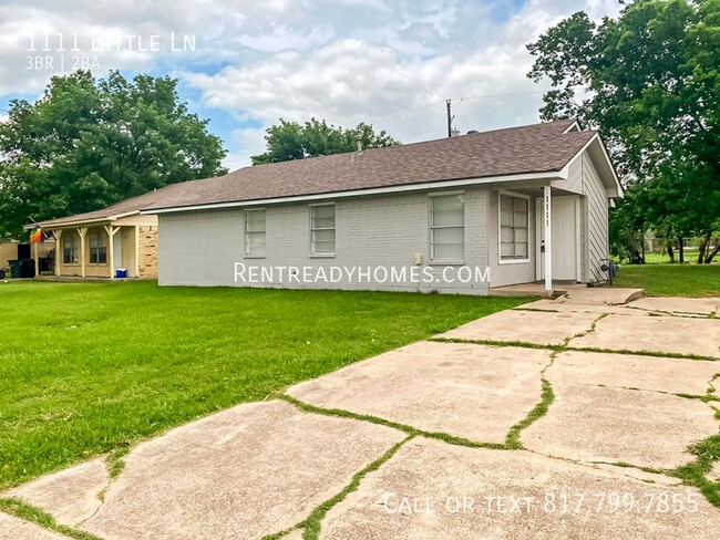 Building Photo - 1111 Bittle Ln
