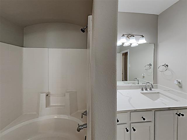 Building Photo - 1025 Prairie Heights Dr