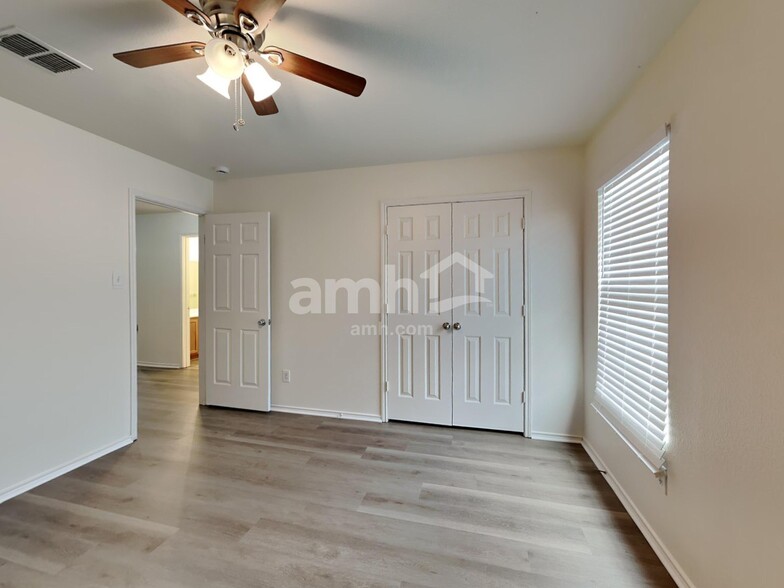 Building Photo - 1436 Lauren Dr