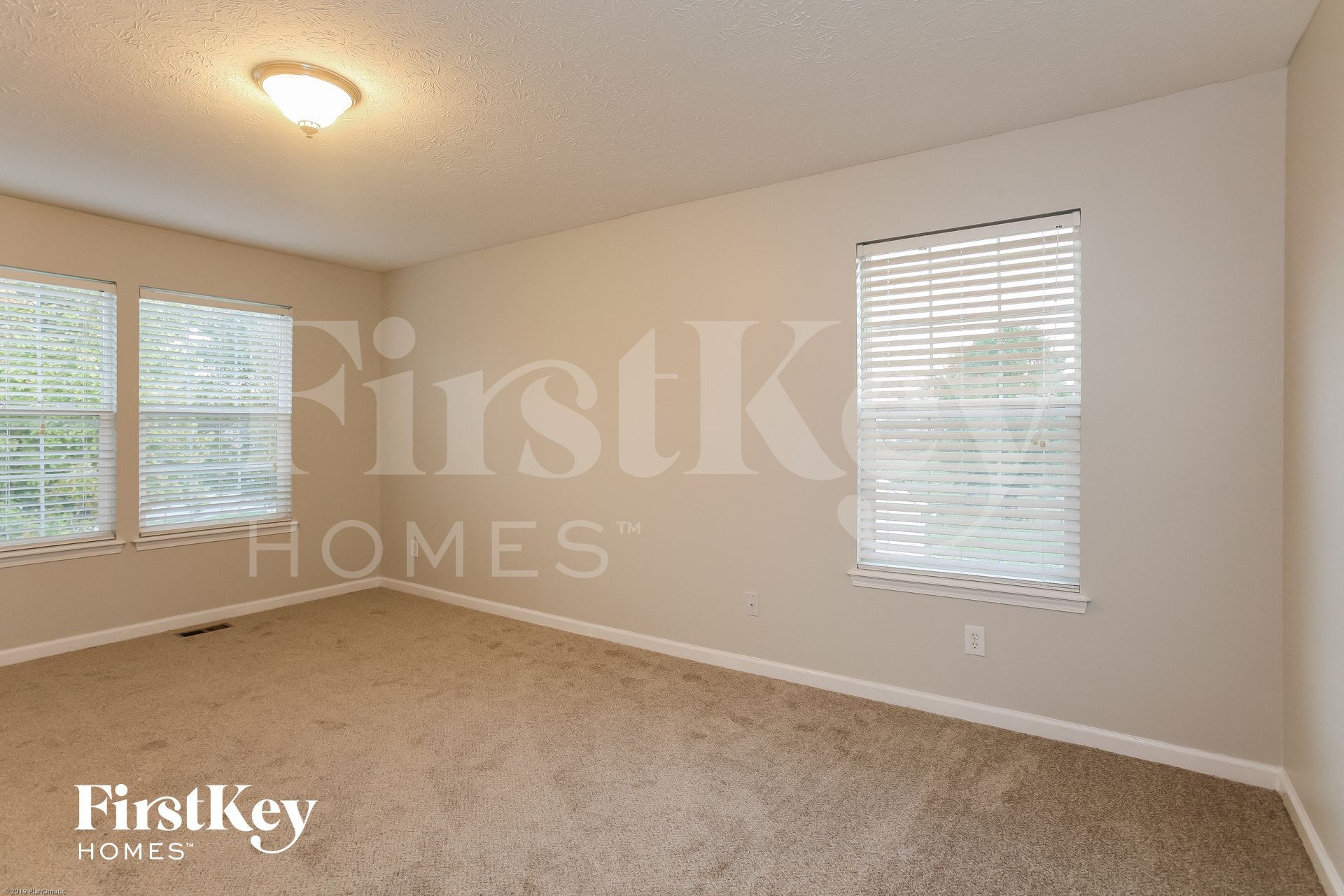 Building Photo - 2026 Coldwater Ct