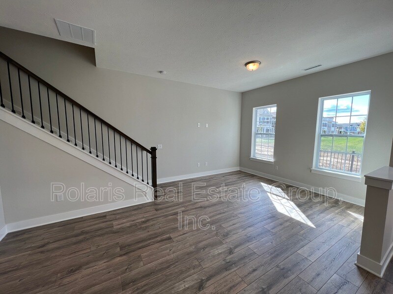 Building Photo - 577 Steinbeck Pl