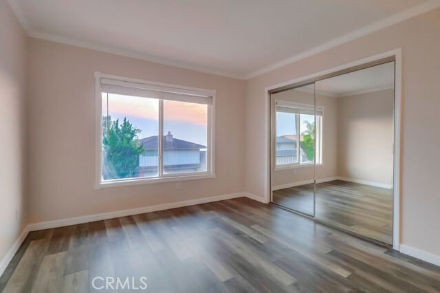 Building Photo - 3554 Seaglen Dr