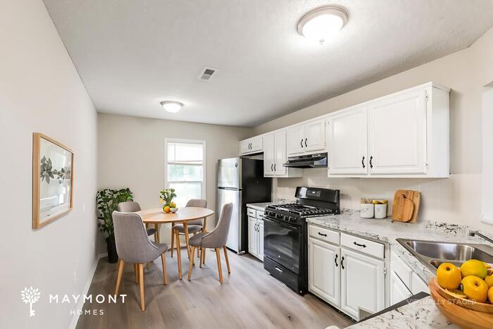 Building Photo - 368 Lakeridge Ct
