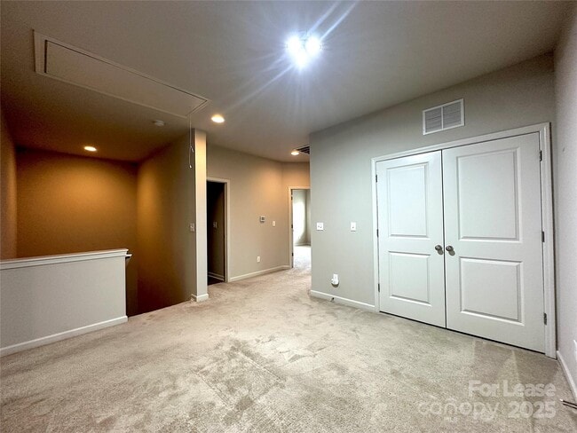 Building Photo - 228 Overstone Ct