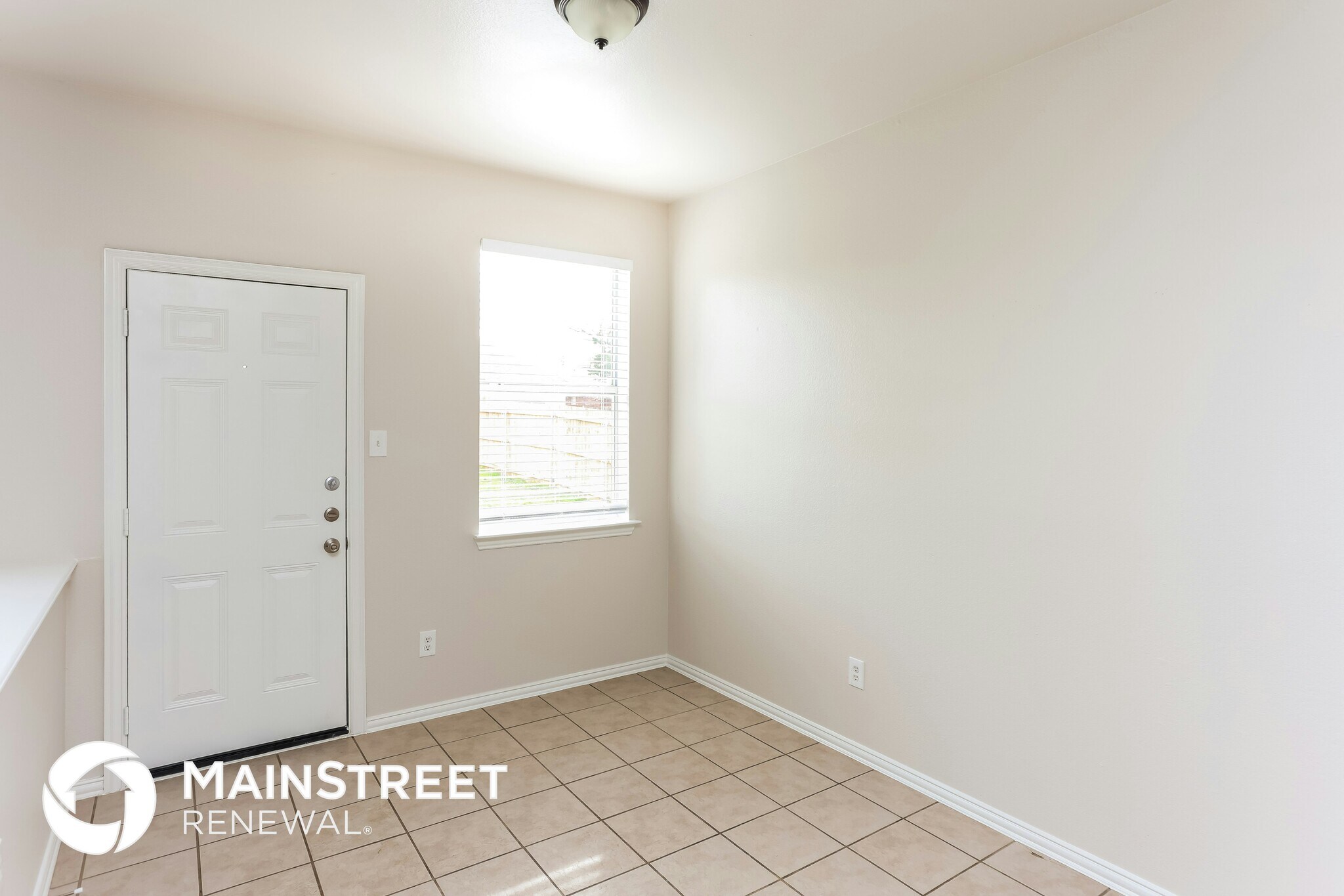 Building Photo - 532 Pinnacle Dr