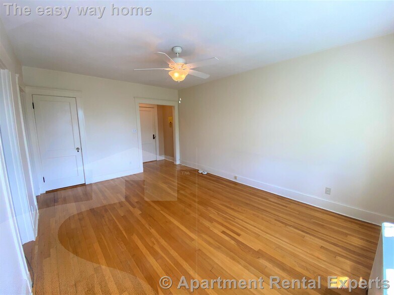 Building Photo - 520 High St