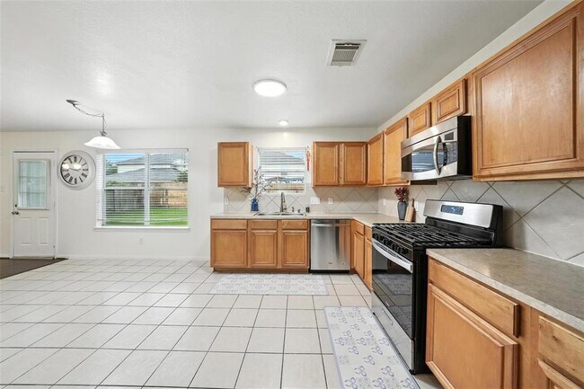 Building Photo - 3114 Holly Ranch Dr
