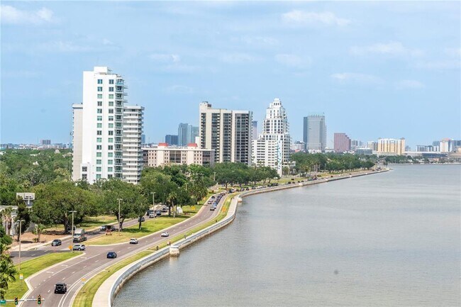 Building Photo - 3101 Bayshore Blvd