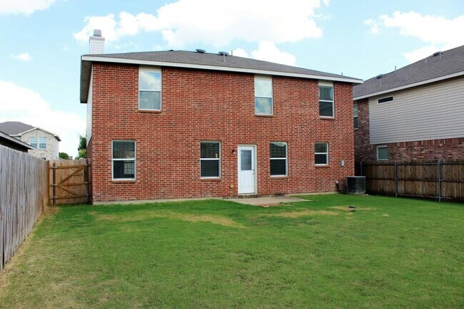 Building Photo - 9108 Old Clydesdale Dr