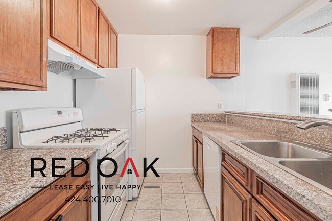 Building Photo - 5624 Fair Ave