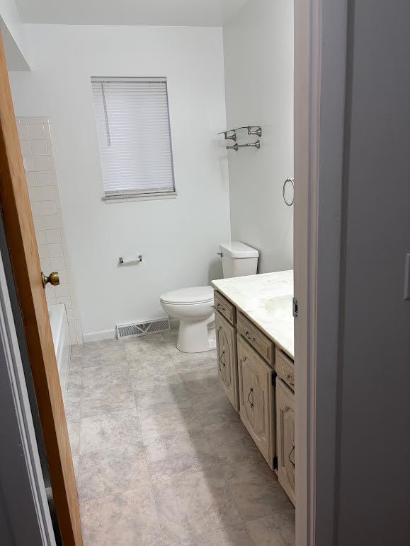 Building Photo - 1426 Hazelwood Ln