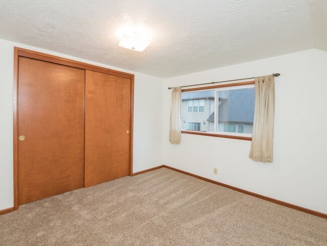 Building Photo - Adorable 2-bdrm/2-bath barn conversion home off River Road—Rural feel, close to everything