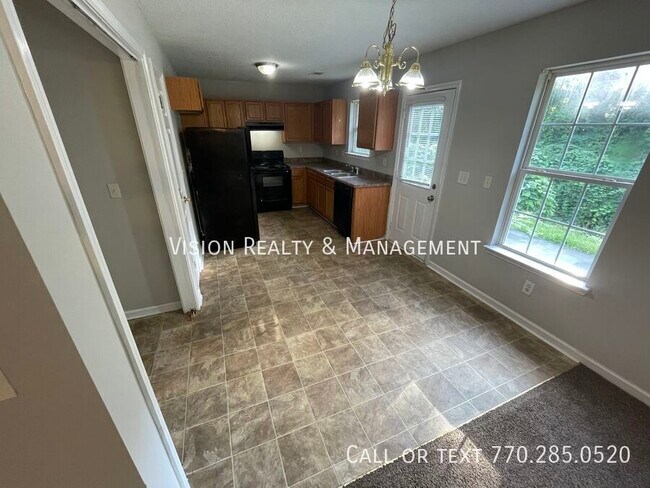 Building Photo - 124 Pin Oak Trail