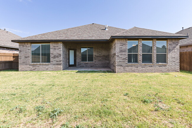 Building Photo - Wonderful 3/2 in Wolfforth!!!