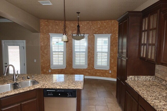 Building Photo - 14029 Rainbow Point Dr