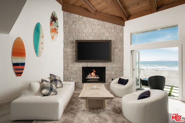 Building Photo - 1044 Waterbury Ln