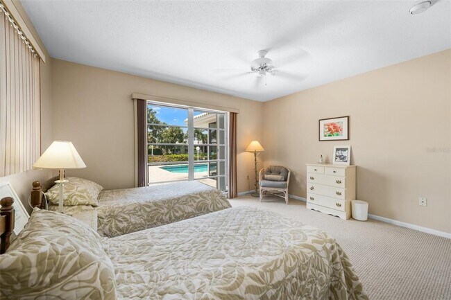 Building Photo - 614 Gladstone Ln