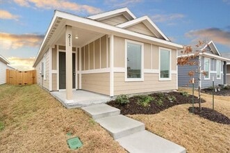 Building Photo - 211 Herman Ln