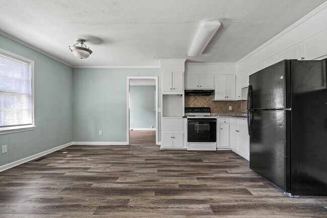 Building Photo - 1109 Patterson St