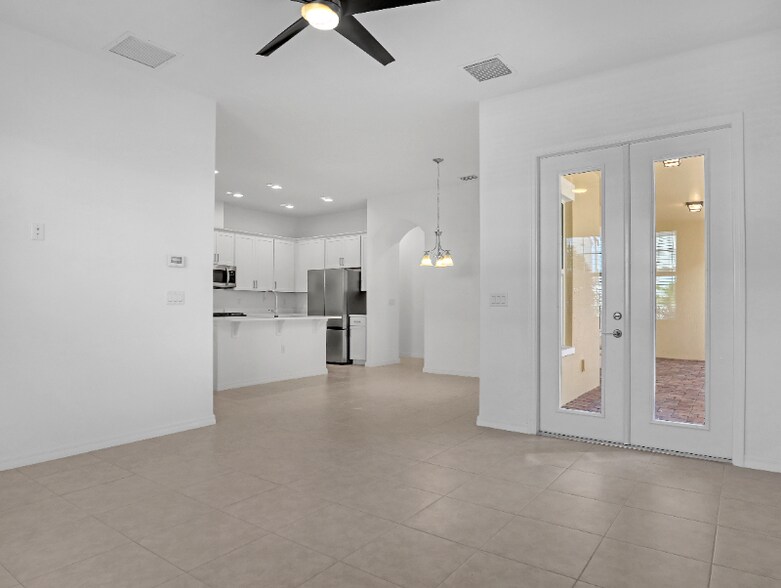 Building Photo - 7769 Allure Dr