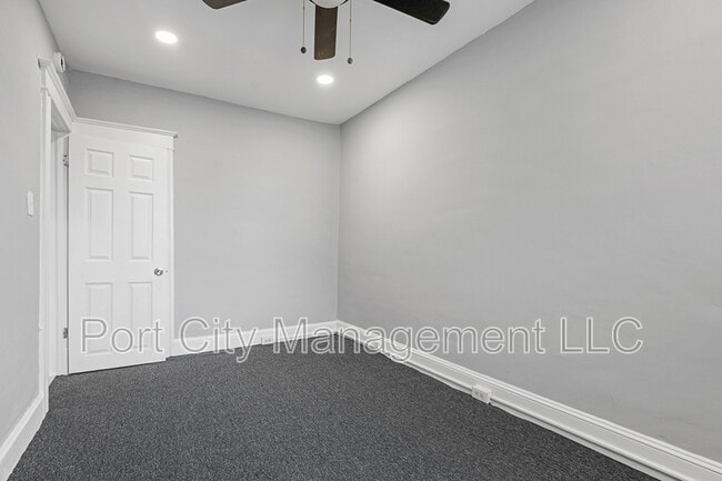 Building Photo - 2813 Presbury St