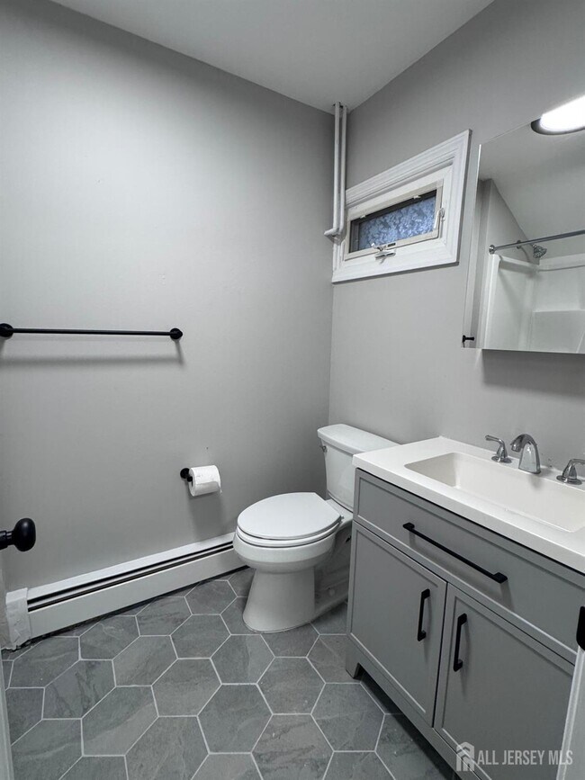 Building Photo - 6 Seaglade Cir