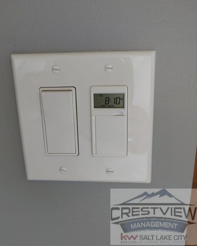 Building Photo - Broadway Condo