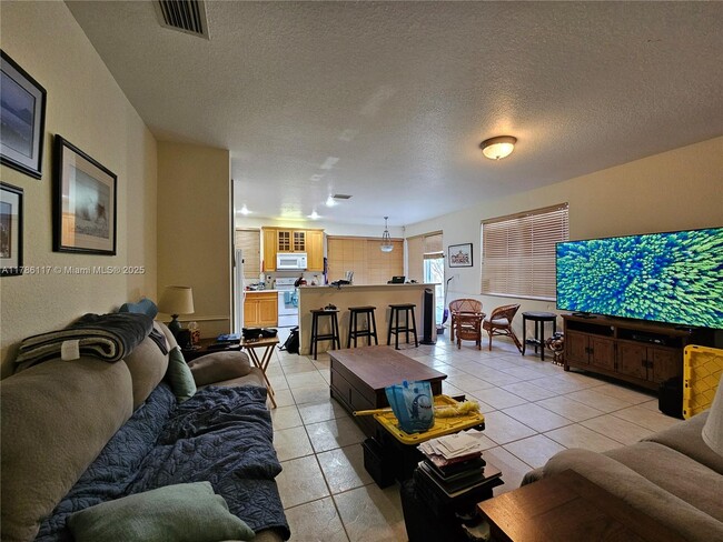 Building Photo - 4653 NW 94th Pl