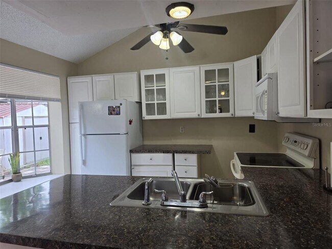 Building Photo - 2674 Macklin Ct