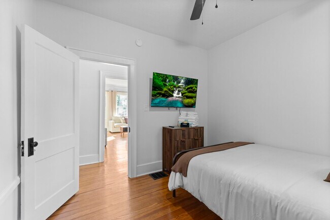 Building Photo - 3750 Totem Ln