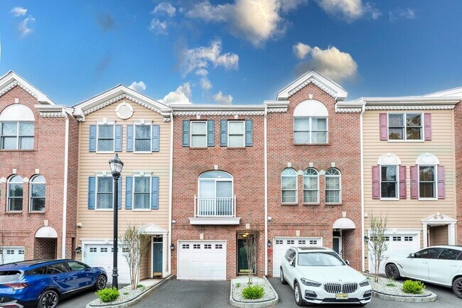 Building Photo - 235 Price Ct