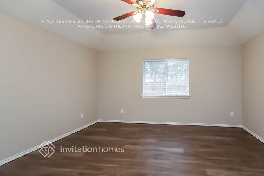 Building Photo - 203 Shale Run Pl