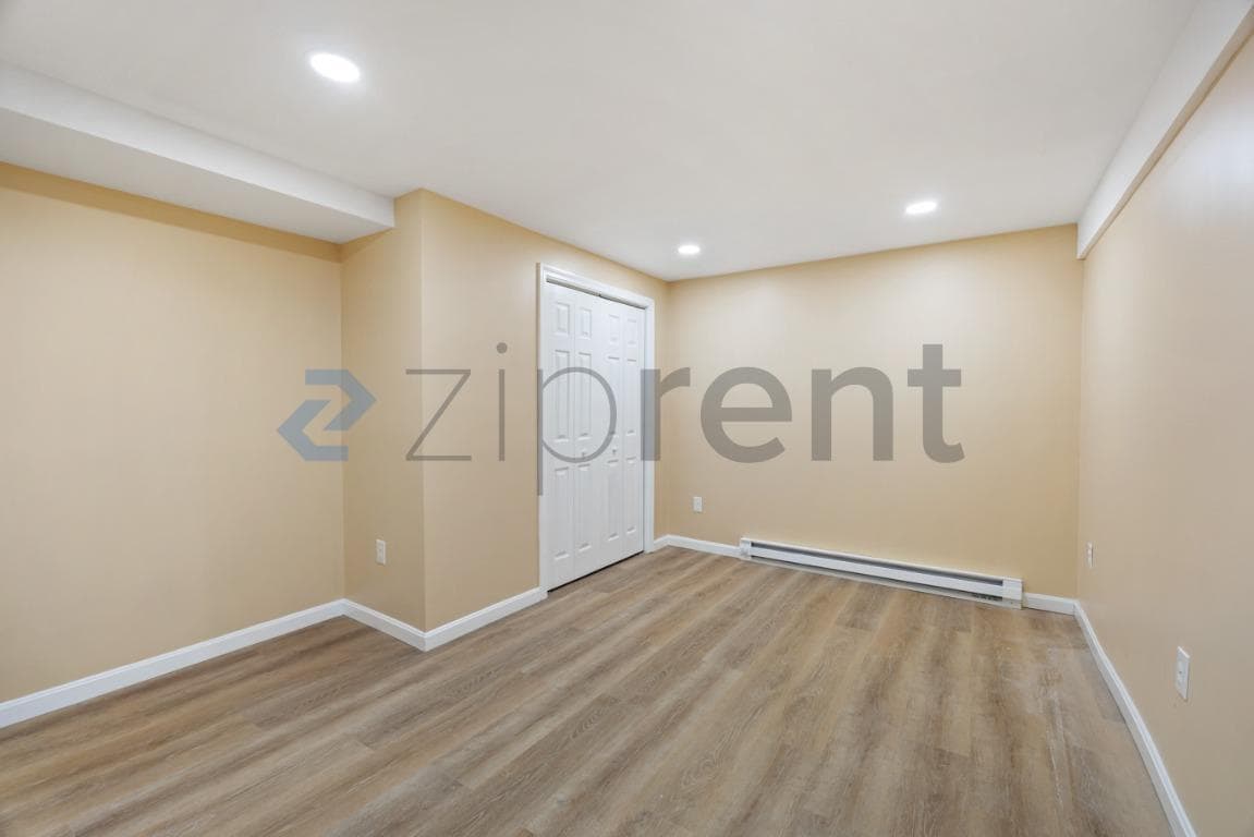 Building Photo - 3 Watson Ave