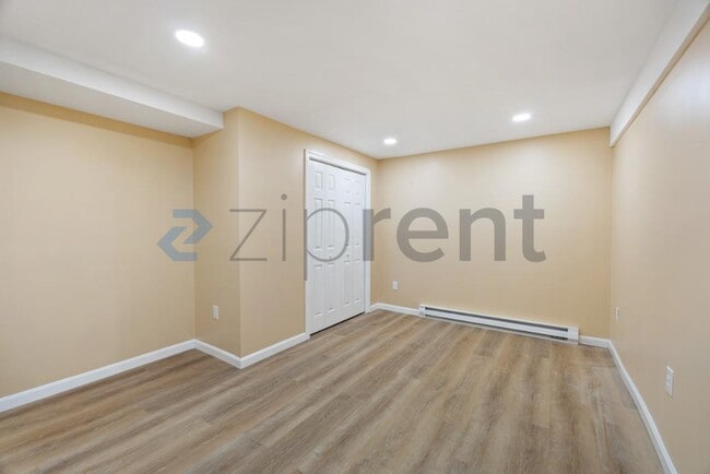 Building Photo - 3 Watson Ave