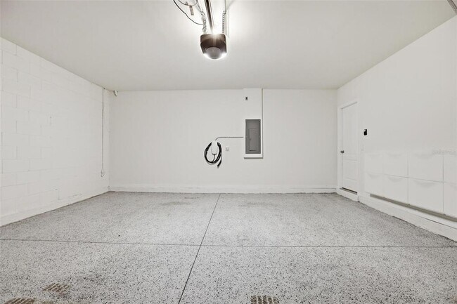 Building Photo - 531 Lazio Cir