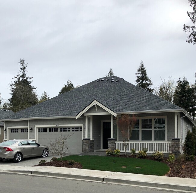 Building Photo - Gorgeous Home in the Wing Point Area of Ba...