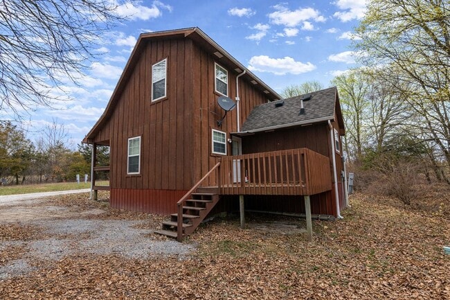 Building Photo - 1530 Florence Dr