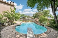Building Photo - 4016 Willow Ridge Dr