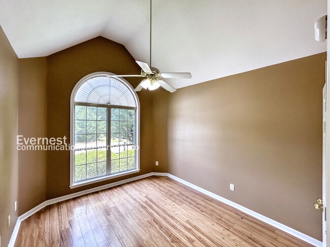 Building Photo - 323 Camden Cove Cir