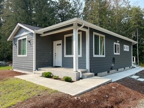 Building Photo - Silverdele ADU