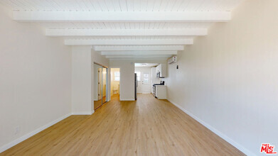 Building Photo - 8903 Harratt St