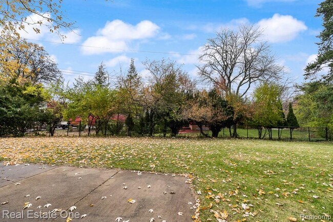 Building Photo - 509 Walbridge Dr