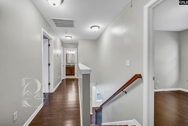 Building Photo - 328 Northwood St