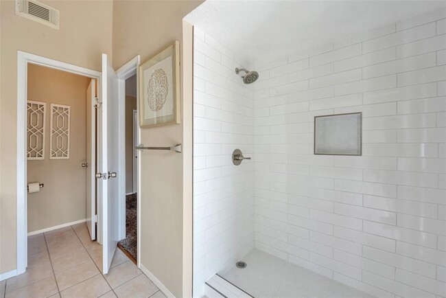 Building Photo - 1714 Barleton Way