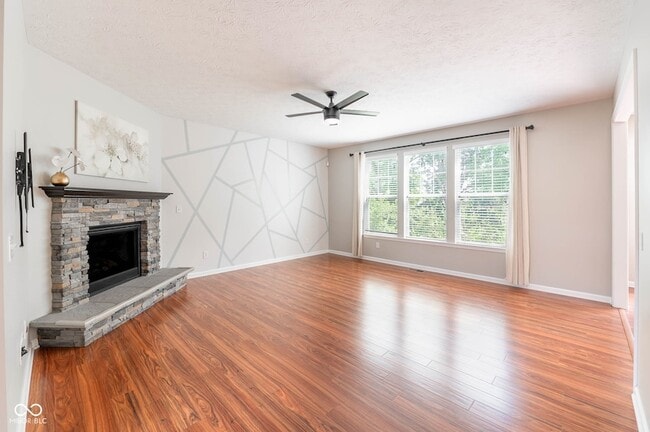 Building Photo - 1325 Brentford Ln